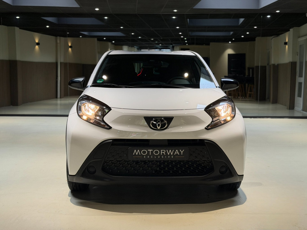 Toyota Aygo X 1.0 VVT-i MT Playi|Carplay|Camera| Airco|Acc|Fabrieksgarantie 56914278-1.jpg | Motorway Exclusive