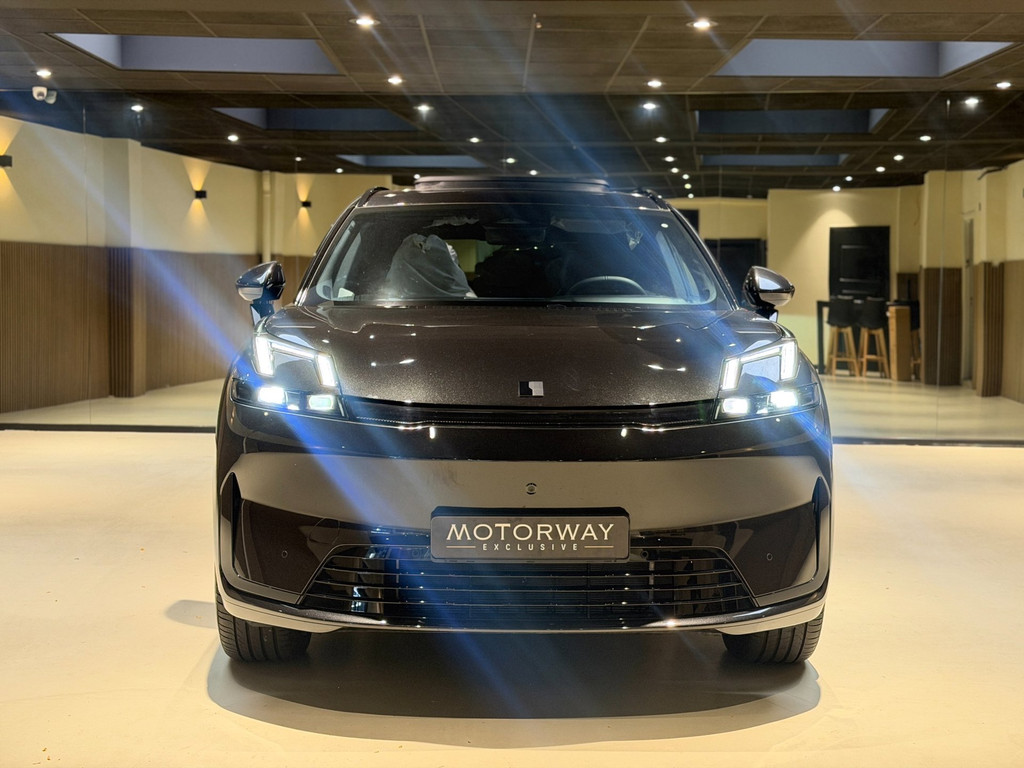 Lynk & Co 08 1.5 More|H&K|360|Pano|Stoel massage Verwarming en Ventilatie|200km elektrisch 57064226-1.jpg | Motorway Exclusive