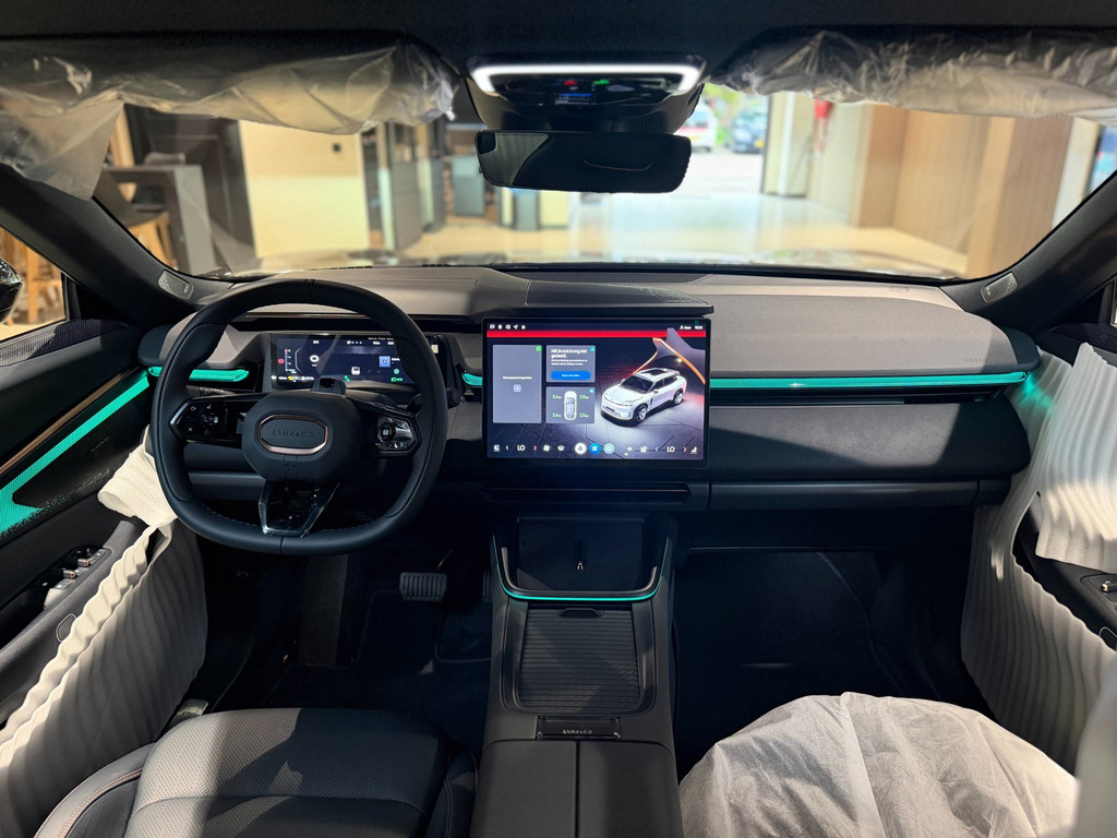 Lynk & Co 08 1.5 More|H&K|360|Pano|Stoel massage Verwarming en Ventilatie|200km elektrisch 57064226-2.jpg | Motorway Exclusive