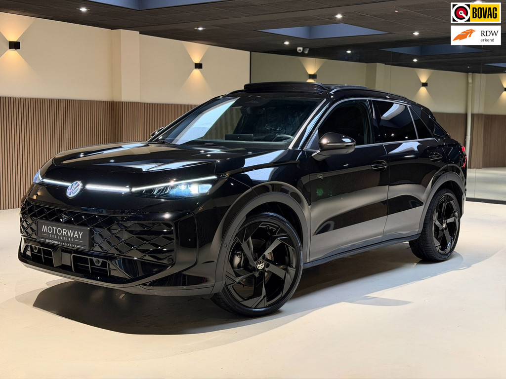 Volkswagen T-Roc 1.5 eTsi R-Line First Edition|Pano|Matrix|Keyless|H&K|HUD|360|Trekhaak| 57209402-0.jpg | Motorway Exclusive