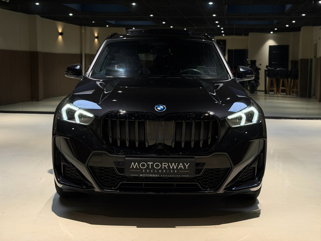 BMW X1 XDrive30e|HUD|H&K|Massage|360|Pano|Keyless|Stuur+Stoel verwarming| 57231564-1.jpg | Motorway Exclusive