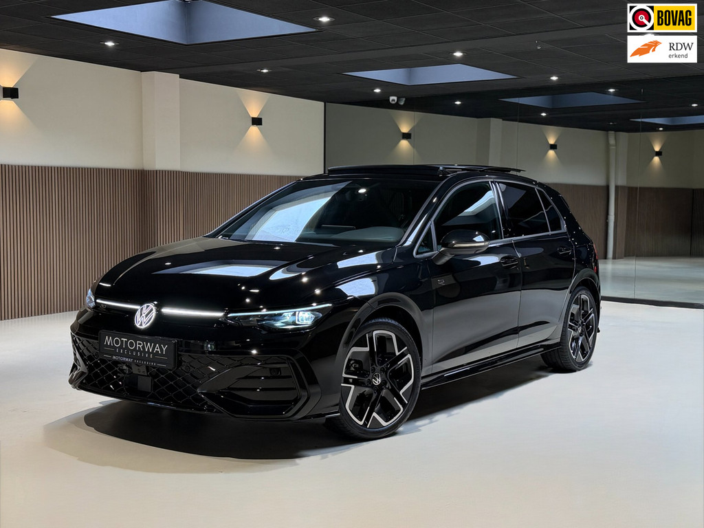 Volkswagen Golf 1.5 eTSI R-Line Edition|Pano|Matrix|Keyless|360|Sfeerverlichting| 57336401-0.jpg | Motorway Exclusive